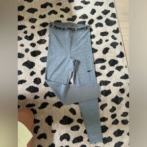 NWOT nike pro leggings